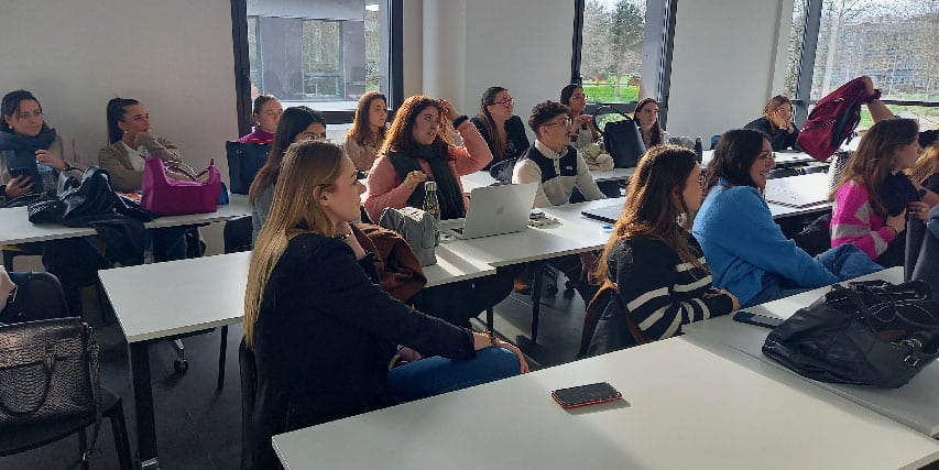 titre professionnel vs diplôme