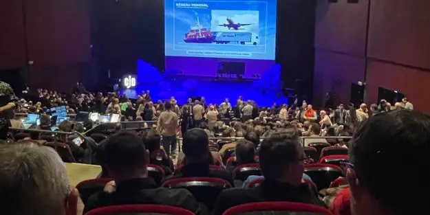 salle du palais des congrès du mans pleine pour la soirée du CJD